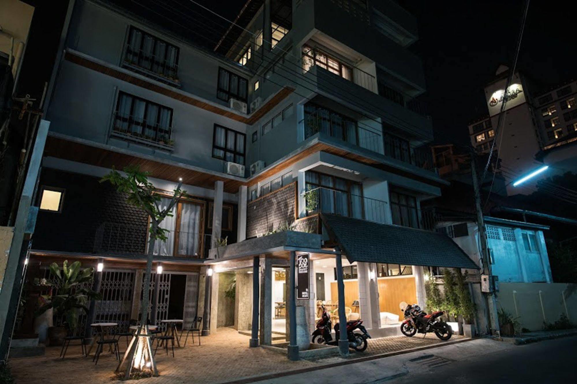 清邁 塔佩幸福旅舍酒店 外观 照片